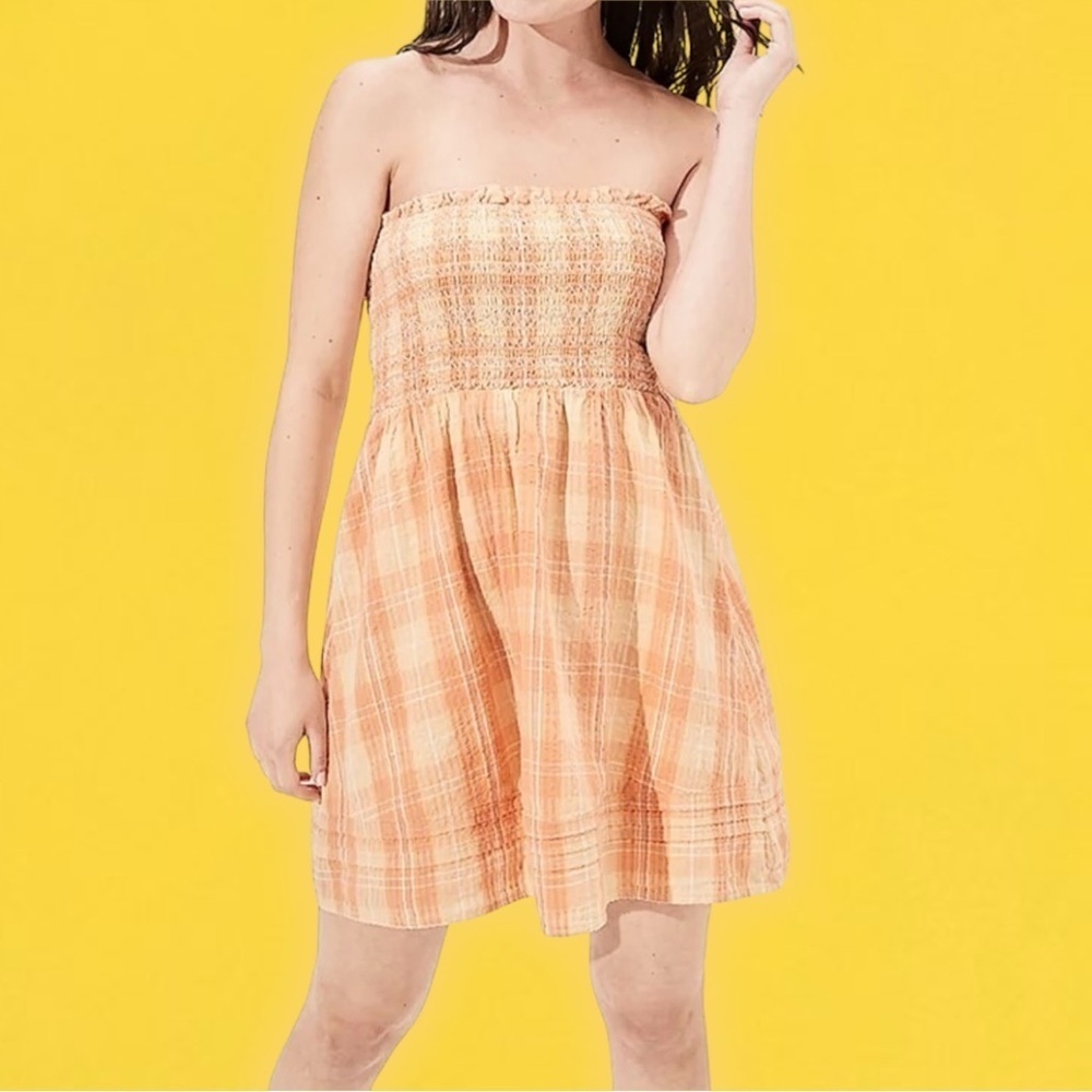 NWT American Eagle ‘Smockin’ On Sunshine Strapless Dress’ in “Peach” Gingham M